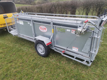 Load image into Gallery viewer, Stanley Sheepeze Mobile Race