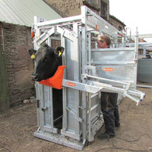 Load image into Gallery viewer, Ritchie Friction Head Scoop from Leam Agri Ltd, Tempo, County Fermanagh, Northern Ireland. Serving Fermanagh, Tyrone, Antrim, Down, Londonderry, Armagh, Cavan, Leitrim, Sligo, Monaghan, Donegal, Dublin Carlow, Clare, Cork, Galway, Kerry, Kildare, Kilkenny, Laois, Limerick, Longford, Louth, Mayo, Meath, Monaghan, Offaly, Roscommon, Tipperary, Waterford, Westmeath, Wexford and Wicklow and throughout the United Kingdom