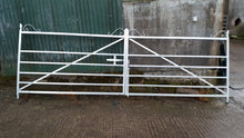 Load image into Gallery viewer, Diagonal Traditional Gates
