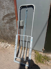 Load image into Gallery viewer, ODE Guillotine Gate
