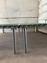 Load image into Gallery viewer, Fully Galvanised Plastic Sheep Slat Stand
