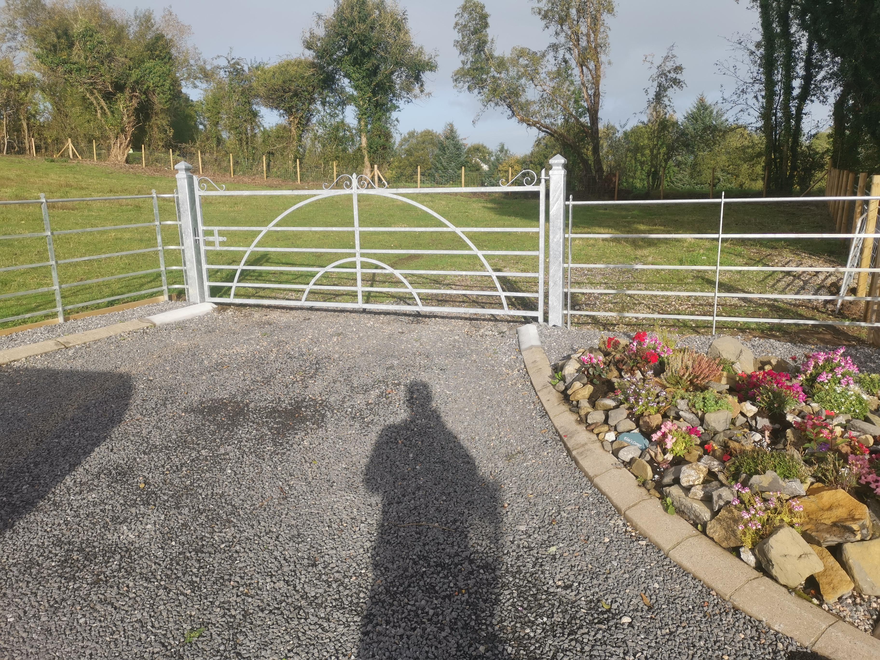 Double Hoop Traditional Gate – Leam Agri Ltd